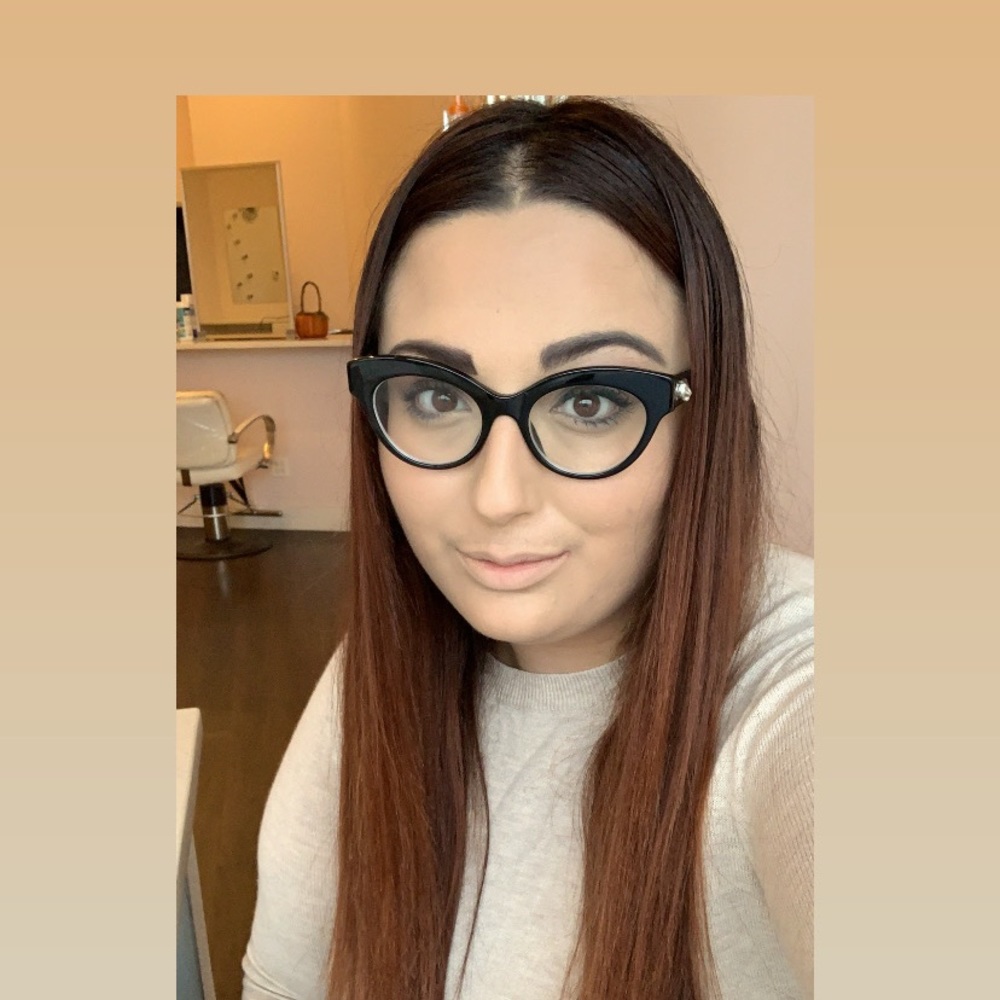 Meet your Posher, Marcella